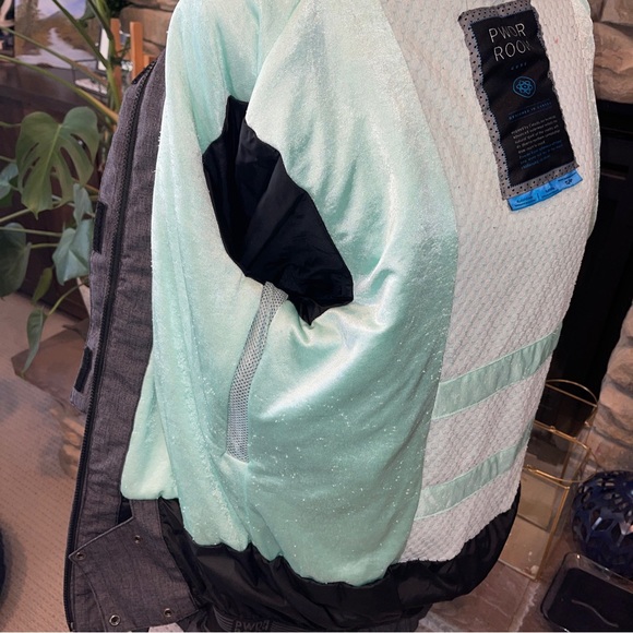 Core Powder Room Jacket Womens Gray Snowboarding 5000mm Size Small - Picture 7 of 10